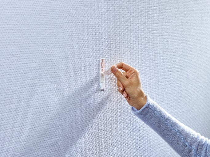 EAN 4042448340474 - TESA 77773-00000 gancho para almacenamiento Interior Gancho universal Blanco 2 pieza(s) imagen 14