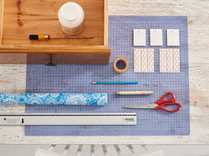 EAN 4042448340504 - TESA 77776-00000 gancho para almacenamiento Interior Gancho universal Blanco 2 pieza(s) imagen 35