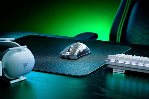 EAN 8886419334163 - Razer DeathAdder V3 Pro ratón Juego mano derecha RF Wireless + USB Type-C Óptico 30000 DPI imagen 2