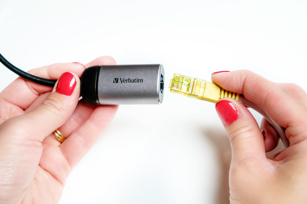 EAN 0023942491460 - Verbatim 49146 base para portátil y replicador de puertos USB 3.2 Gen 1 (3.1 Gen 1) Type-C Negro, Plata imagen 3