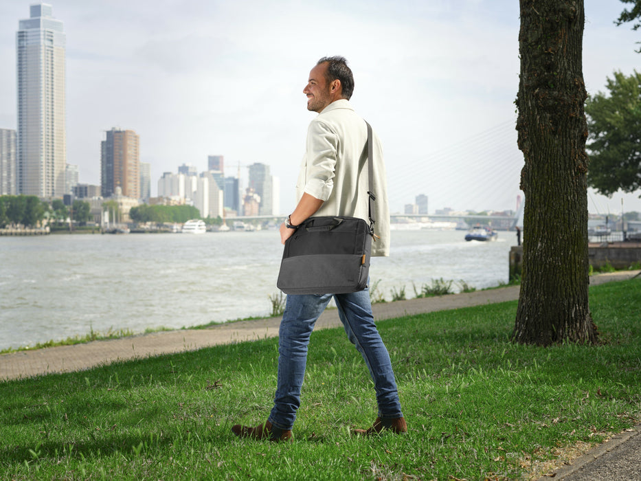 EAN 8713439252460 - Trust Lisboa 40,6 cm (16") Maletín Negro imagen 9