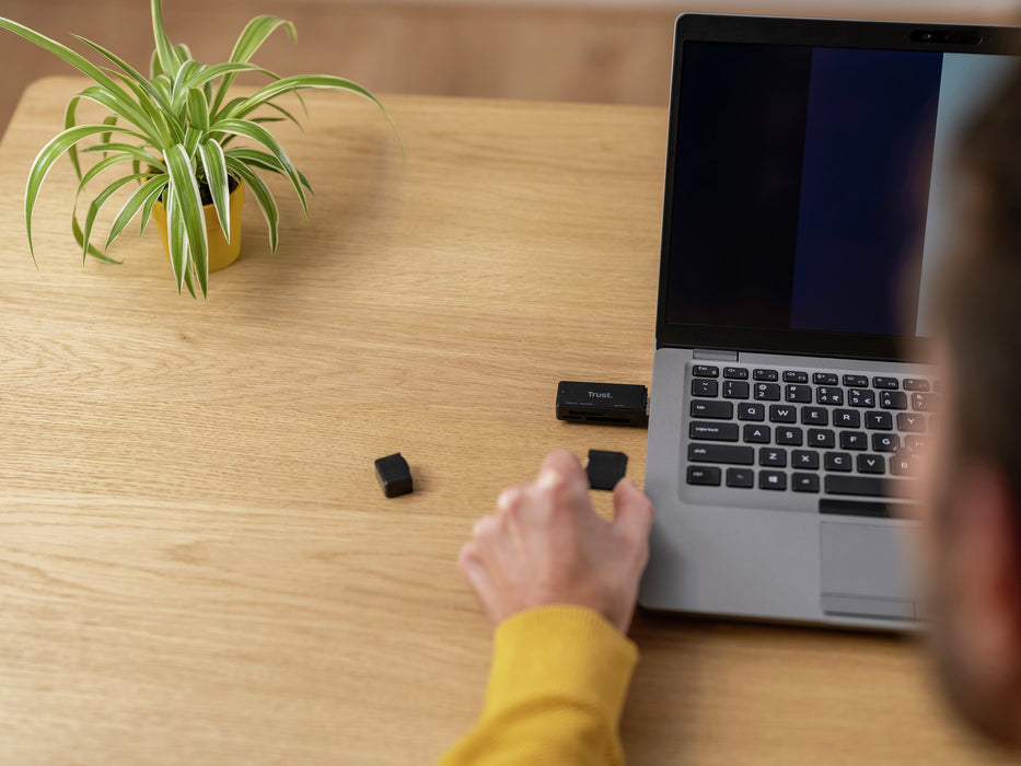EAN 8713439219357 - Trust NANGA lector de tarjeta USB 3.2 Gen 1 (3.1 Gen 1) Type-A Negro imagen 7