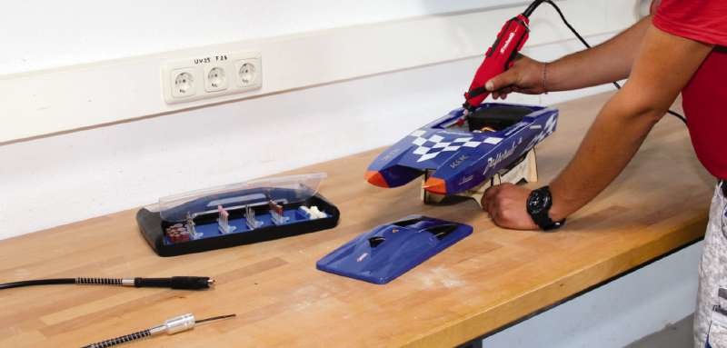 EAN 4006825585315 - Einhell TC-MG 135 E Negro, Rojo 135 W 35000 OPM imagen 15