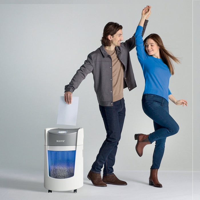 EAN 4002432142460 - Leitz IQ OptiMax Small Office 350 triturador de papel Microcorte 58 dB 22,3 cm Gris, Blanco imagen 10