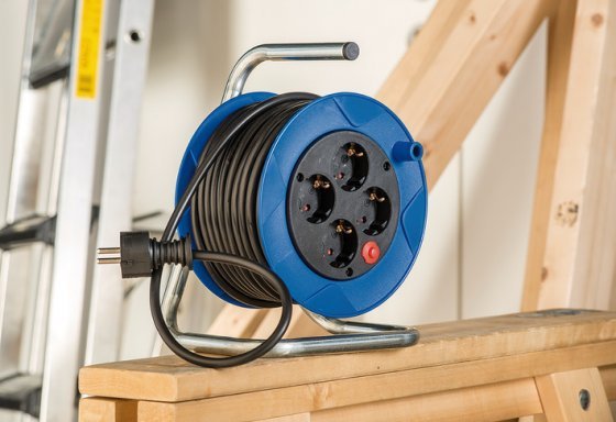 EAN 4007123108053 - Brennenstuhl 1079180004 base múltiple 15 m 4 salidas AC Exterior Negro, Azul imagen 6