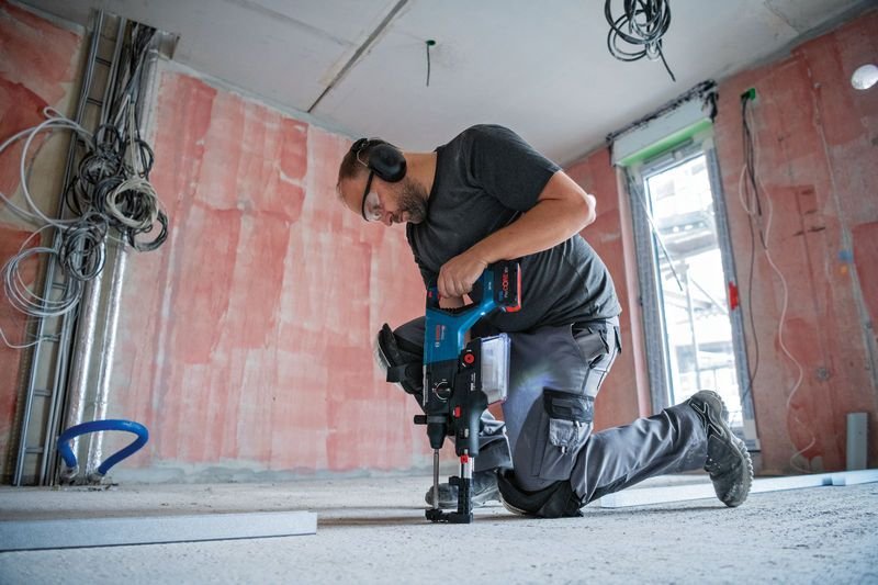 EAN 4053423319637 - Bosch GBH 18V-28 D Professional 950 RPM SDS Plus imagen 7