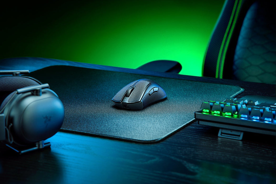 EAN 8886419334057 - Razer DeathAdder V3 Pro ratón Juego mano derecha RF Wireless + USB Type-C Óptico 30000 DPI imagen 2