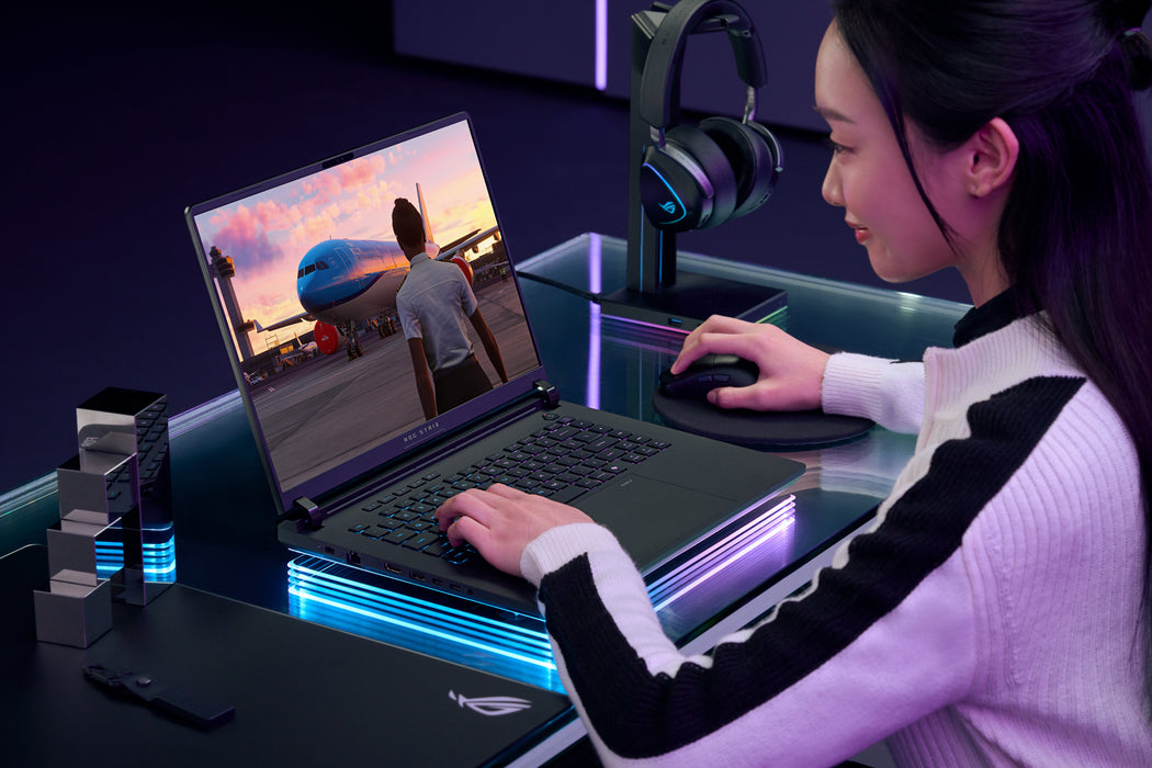 EAN 4711387877746 - ASUS ROG Strix SCAR 18 G835LX-SA046W 45,7 cm (18") DDR5-SDRAM NVIDIA GeForce RTX 5090 Wi-Fi 7 (802.11be) imagen 20