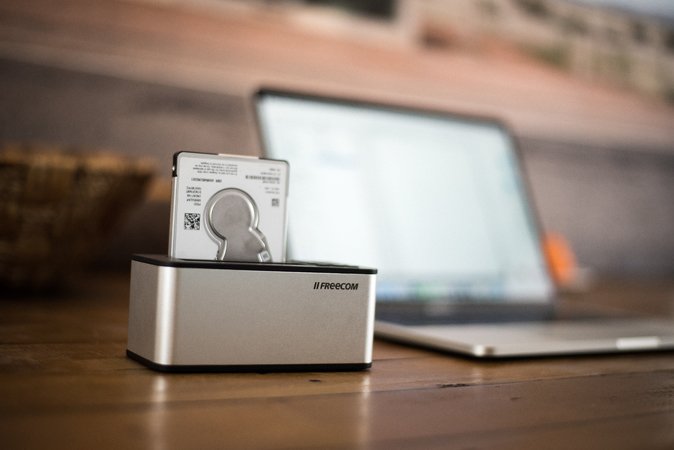 EAN 4021801564245 - Freecom mDock Keypad Secure USB 3.2 Gen 1 (3.1 Gen 1) Type-C Negro, Gris imagen 6