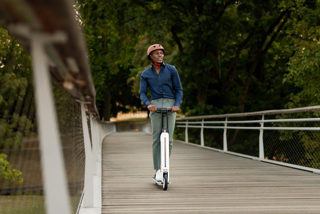 EAN 8719324556972 - Ninebot by Segway Air T15E Negro, Blanco 20 kmh 4,65 Ah imagen 10