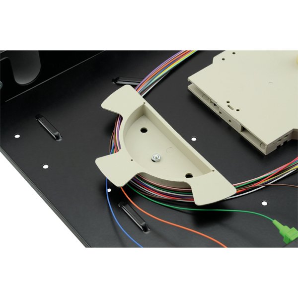 EAN 4052792042207 - LogiLink F24LC4G panel de parcheo 1U imagen 4