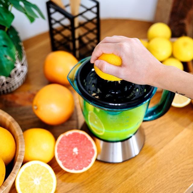 EAN 8435484033510 - Cecotec 03351 exprimidor Exprimidor lenta 40 W Negro, Azul, Acero inoxidable imagen 7