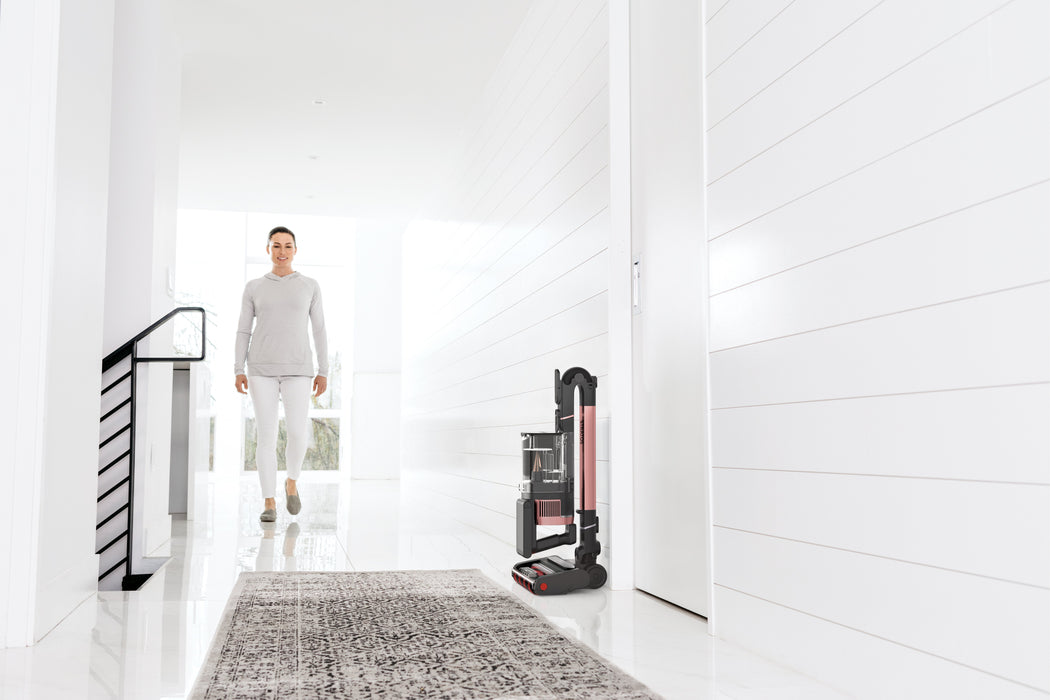 EAN 0622356254601 - Shark Stratos Aspiradora escoba 2 en 1 Batería Secar Sin bolsa Negro, Durazno imagen 41