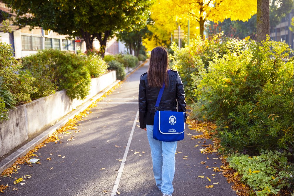 EAN 3328170288699 - Konix My Hero Academia caja para equipo Bandolera Azul imagen 6