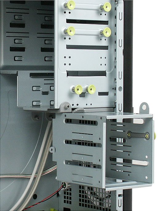 EAN 4710635196325 - In Win C645 Midi Tower Negro 400 W imagen 3