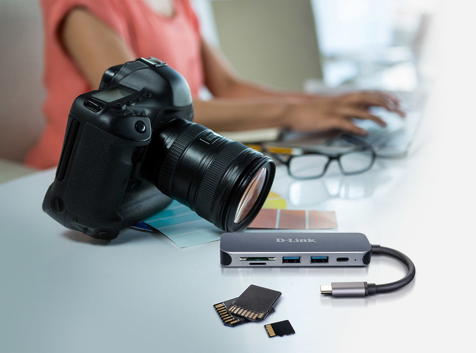 EAN 0790069468575 - D-Link DUB-2325 base para portátil y replicador de puertos USB Tipo C Gris imagen 3