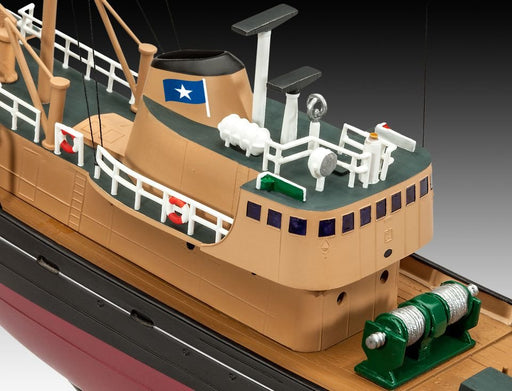 EAN 4009803052045 - Revell North Sea Trawler Maqueta de barco de pesca Kit de montaje 1:142 imagen 2