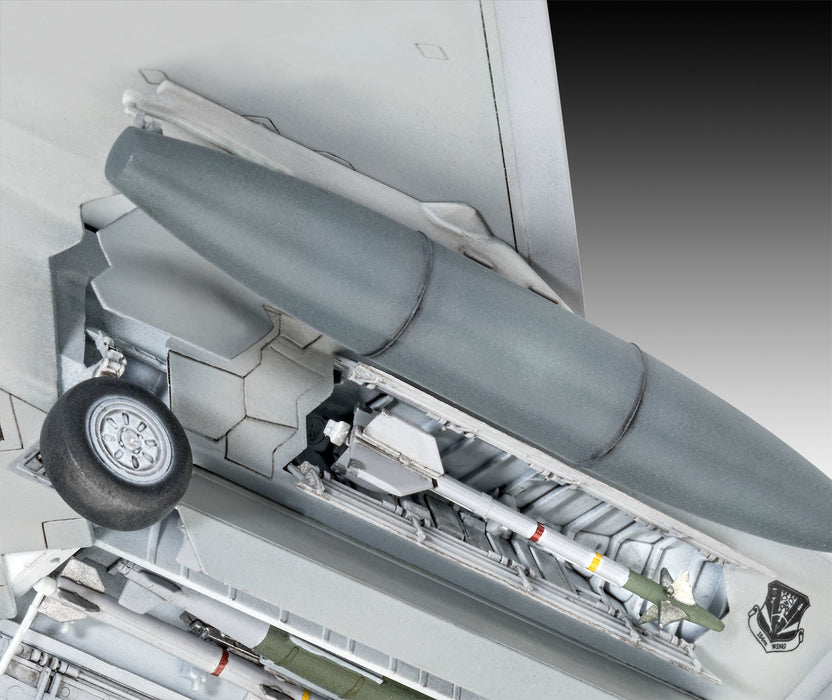 EAN 4009803038582 - Revell Lockheed Martin F-22A Raptor Aeronave Kit de montaje 1:72 imagen 2