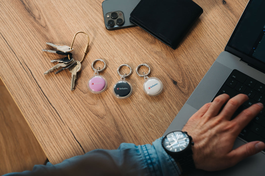 EAN 0023942321354 - Verbatim 32135 localizador o rastreador GPS Personal Buscador Negro, Rosa, Blanco imagen 5