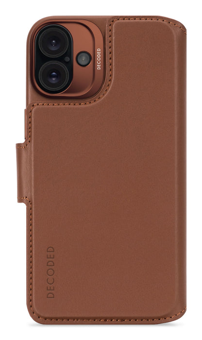 EAN 8721145001357 - Decoded Leather Detachable Wallet funda para teléfono móvil 17 cm (6.7") Funda cartera Marrón imagen 1