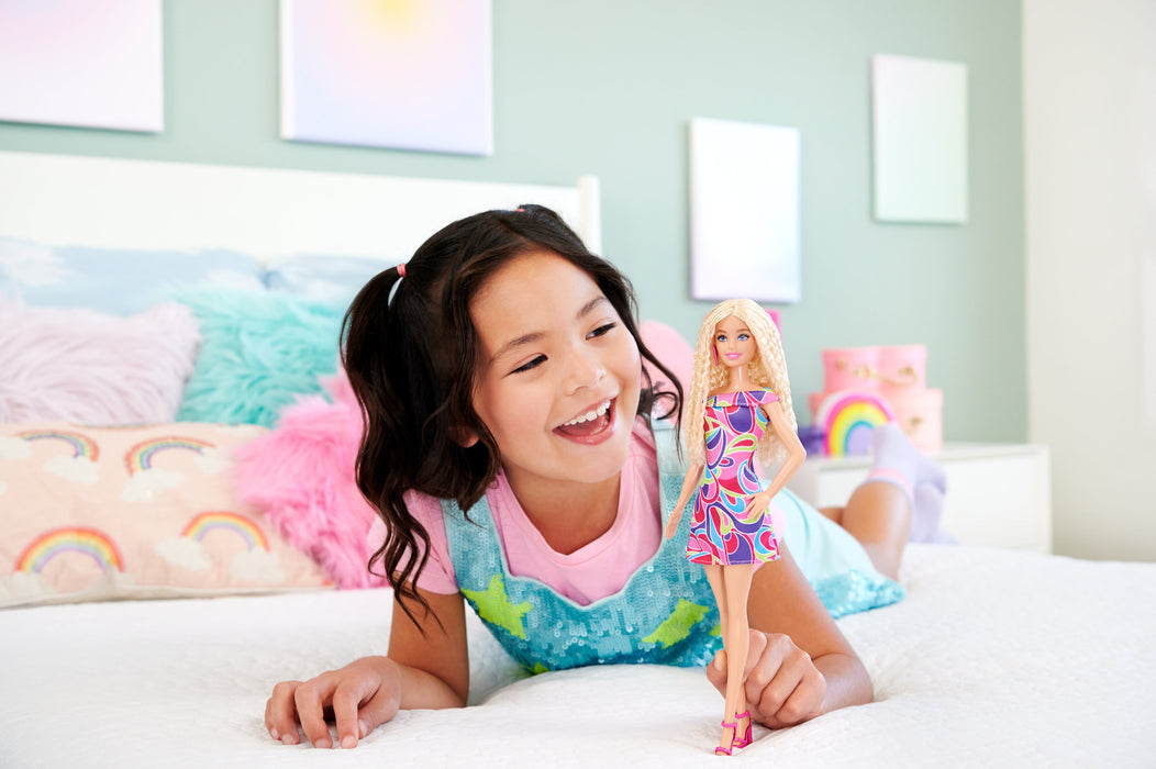 EAN 0194735176809 - Barbie Fashionistas HRH20 muñeca imagen 2