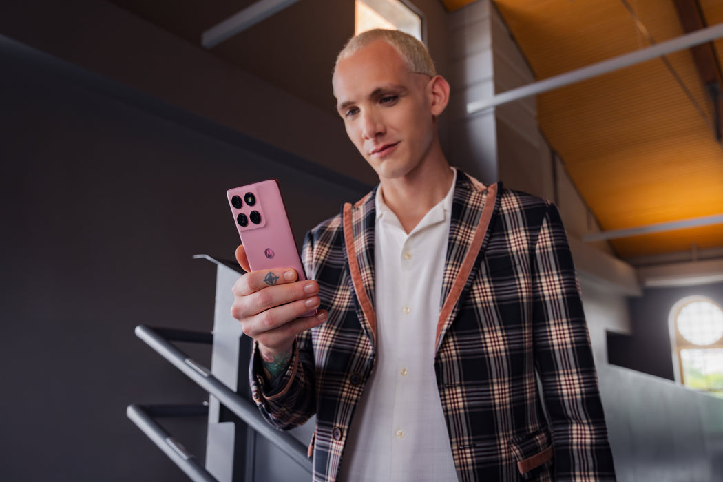 EAN 0840023297052 - Motorola edge 60 fusion 16,9 cm (6.67") SIM doble Android 15 5G USB Tipo C 8 GB 256 GB 5200 mAh Rosa imagen 22