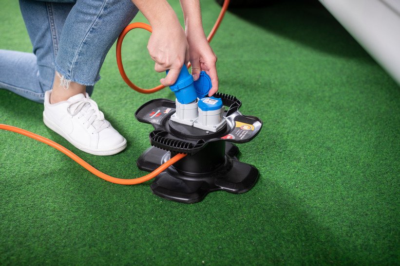 EAN 4007123673995 - Brennenstuhl 1169730101 enrollacables 5 salidas AC 10 m imagen 3