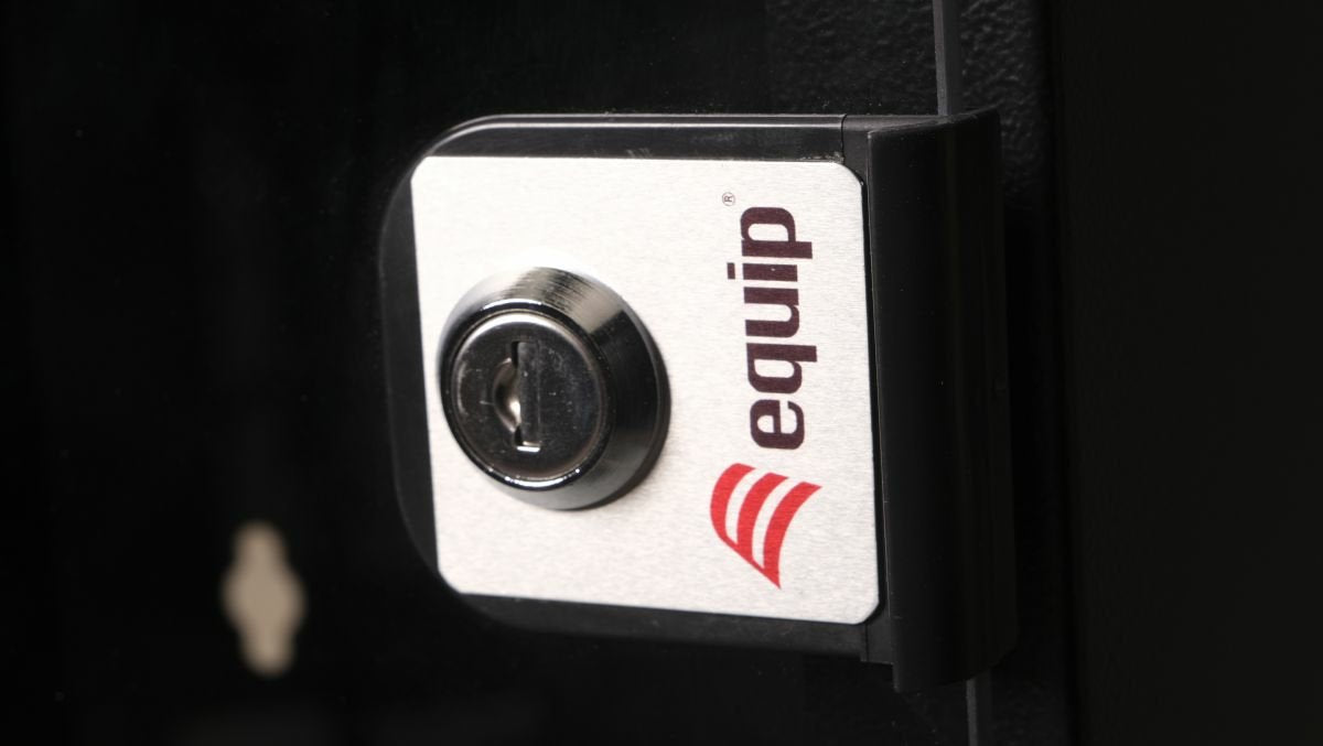 EAN 4015867235867 - Equip EWM-09-3030-B armario rack 9U Bastidor de pared Negro imagen 5