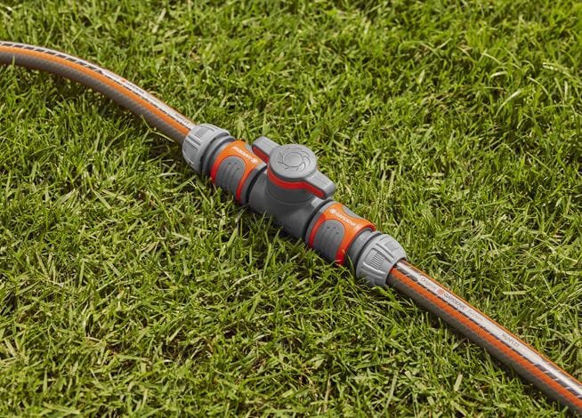 EAN 4078500066372 - Gardena Coupling with Flow-Control Valve imagen 4