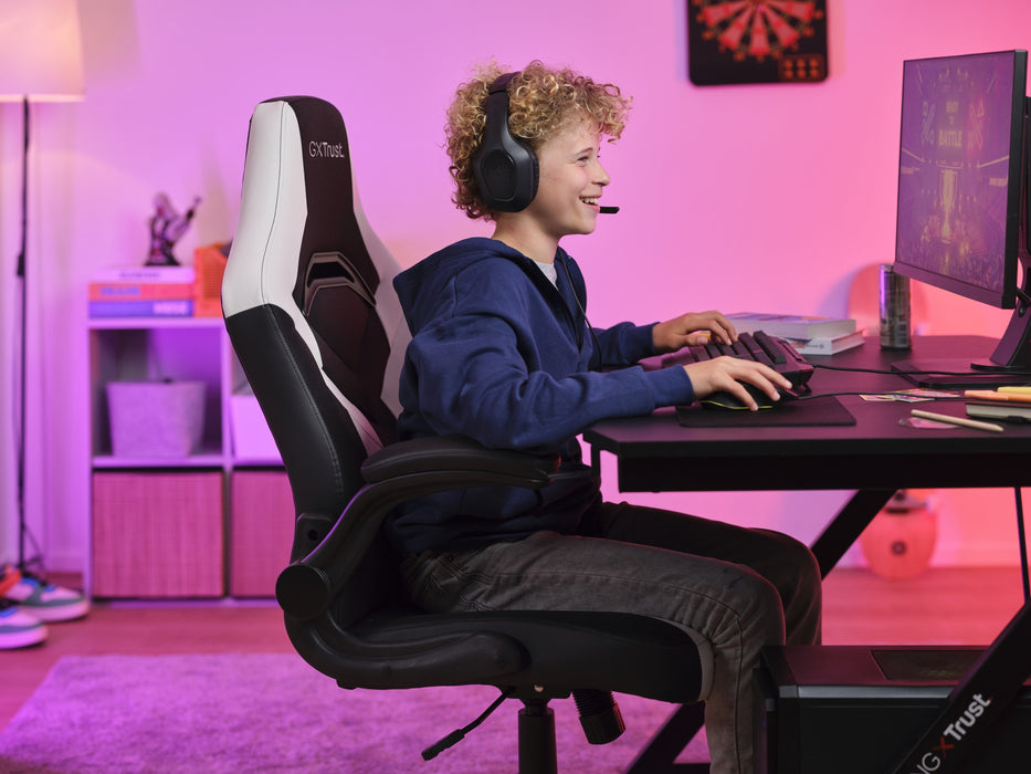 EAN 8713439251302 - Trust GXT 703W RIYE Silla para videojuegos universal Negro, Blanco imagen 8