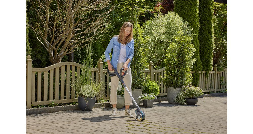 EAN 4066407502789 - Gardena 14820-20 Barredora eléctrica de malezas Batería imagen 3