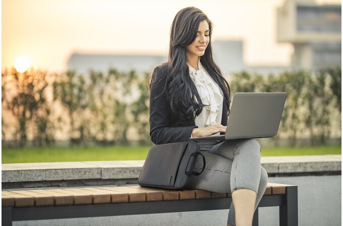 EAN 0085896601036 - Kensington K60103WW maletines para portátil 35,6 cm (14") Negro imagen 11