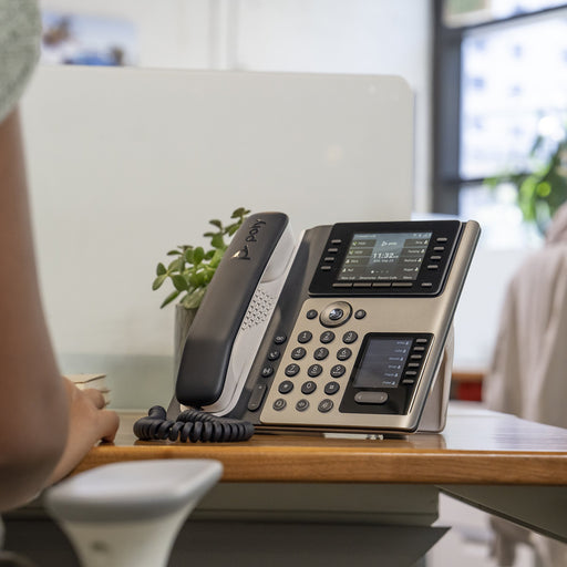 EAN 0197497341416 - Poly Edge E400 IP Phone and PoE-enabled teléfono IP Negro 8 líneas IPS imagen 2