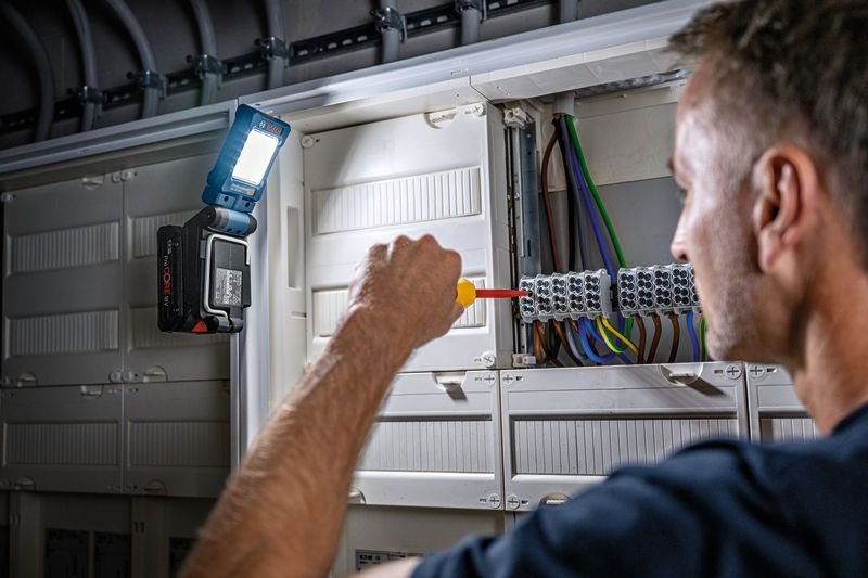 EAN 4053423246872 - Bosch 0601443600 Negro, Azul LED imagen 2