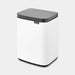 EAN 8710755222344 - Brabantia Bo Waste Bin 4 L Rectangular Acero Negro, Blanco imagen 2