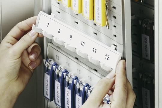 EAN 4005546103730 - Durable Key Box 18 Aluminio Plata imagen 4