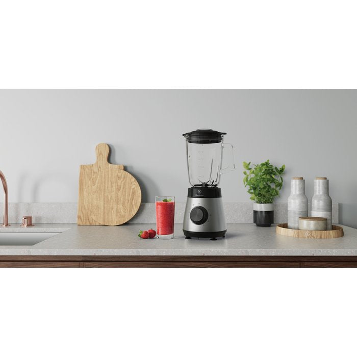 EAN 7332543771745 - Electrolux E4TB1-6ST 1,5 L Batidora de vaso 800 W Acero inoxidable imagen 3