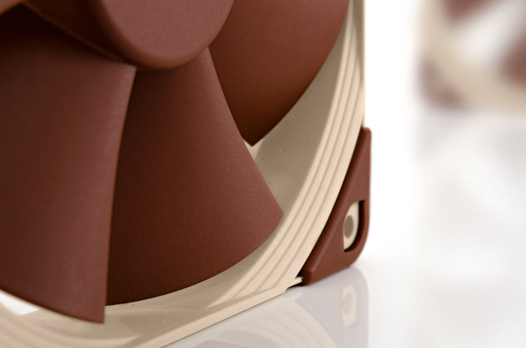 EAN 9010018100273 - Noctua NF-F12 Carcasa del ordenador Ventilador 12 cm Beige, Marrón imagen 6