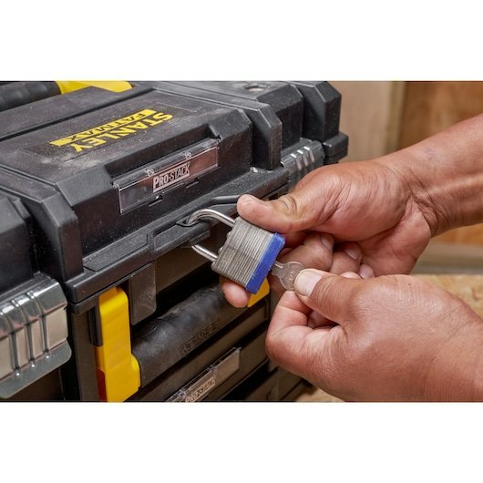 EAN 3253561719813 - Stanley FATMAX FMST1-71981 pieza pequeña y caja de herramientas Plástico Negro, Amarillo imagen 3