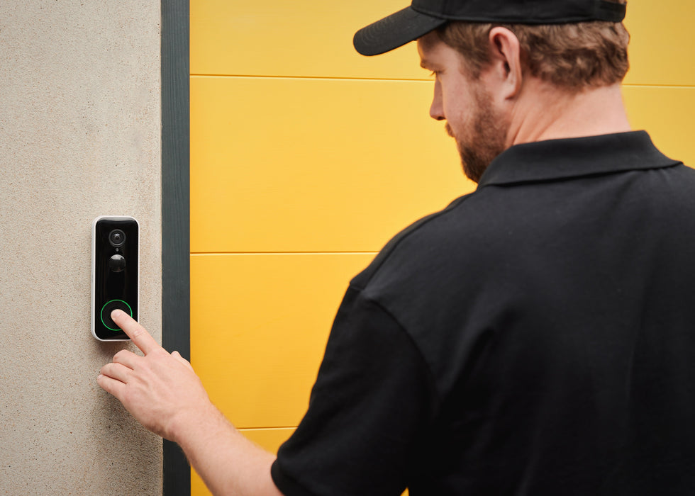 EAN 5052847126110 - Yale SV-VDB-1A-W timbre de puerta Negro, Blanco imagen 4