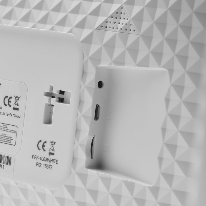 EAN 5706751060601 - Denver PFF-1063WHITE marco fotográfico digital Blanco 25,6 cm (10.1") Pantalla táctil Wifi imagen 2