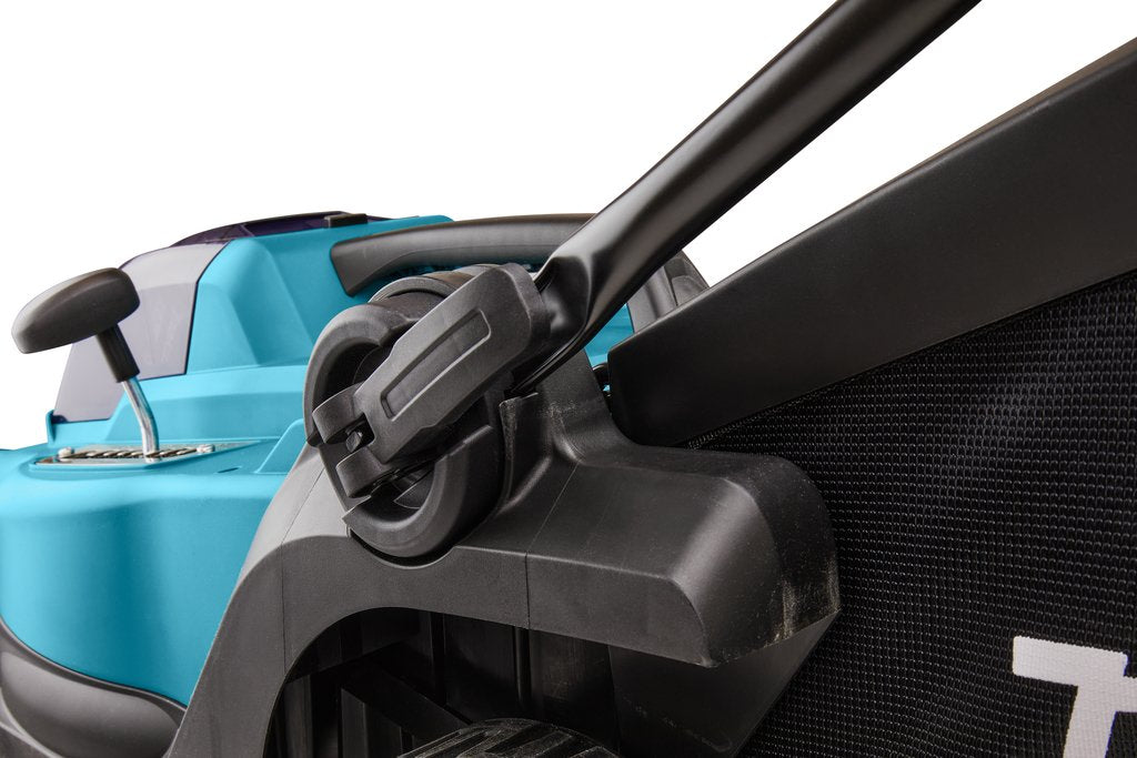 EAN 0088381757942 - Makita DLM330RT cortadora de césped Cortacésped manual Batería Negro, Azul imagen 7