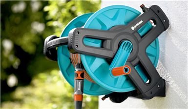 EAN 4078500800907 - Gardena 8009-20 carrete de manguera de jardín Carrete de pared Manual Negro, Verde imagen 4