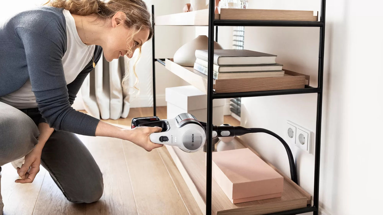 EAN 4242005306657 - Bosch BBS711W aspiradora de pie y escoba eléctrica Aspiradora escoba 2 en 1 Batería Secar Filtro higiénic imagen 13