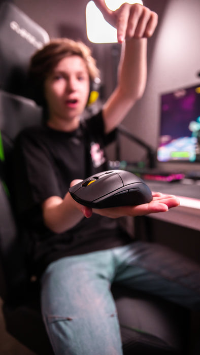 EAN 5707119040242 - Steelseries Rival 3 Wireless ratón Juego mano derecha RF Wireless + Bluetooth Óptico 18000 DPI imagen 27