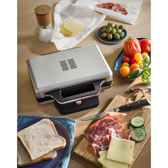 EAN 4211129128728 - WMF 0415150011 sandwichera 800 W Negro, Plata imagen 8