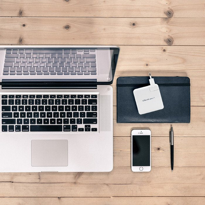 EAN 5901878517100 - Qoltec 51710 cargador de dispositivo móvil Universal Blanco Corriente alterna Carga rápida Interior imagen 4