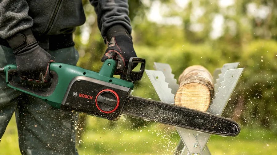 EAN 4059952608129 - Bosch 0 600 8B8 303 motosierra 1800 W Verde imagen 7