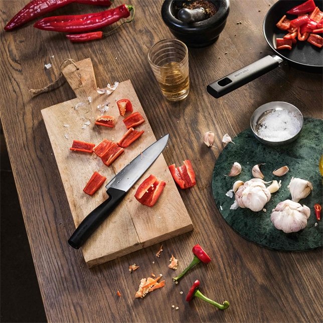 EAN 6424002011019 - Fiskars 1051748 cuchillo de cocina Acero inoxidable 1 pieza(s) Cuchillo de chef imagen 4