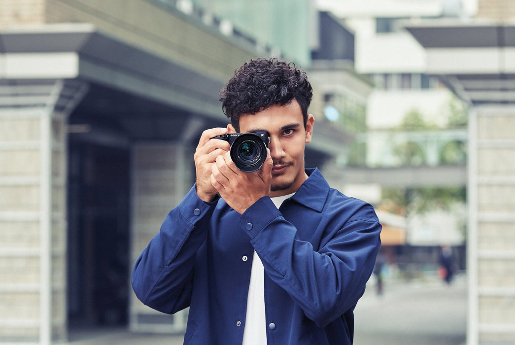 EAN 4548736092266 - Sony α 6400 + SEL18135 MILC 24,2 MP CMOS 6000 x 4000 Pixeles Negro imagen 4